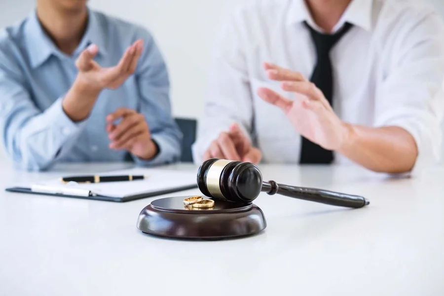 Divorce Lawyer
